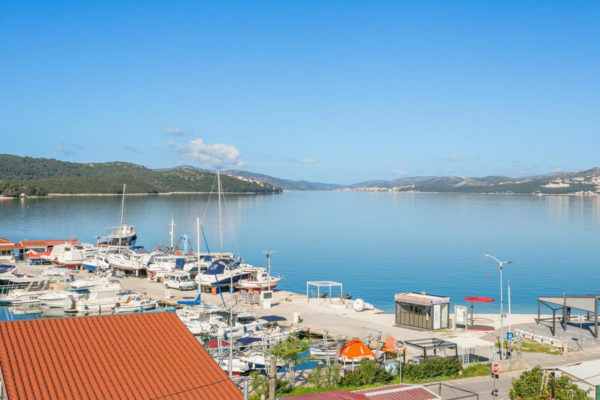 Seaside Apartments With A Swimming Pool Okrug Gornji, Ciovo - 11374 Трогір Екстер'єр фото