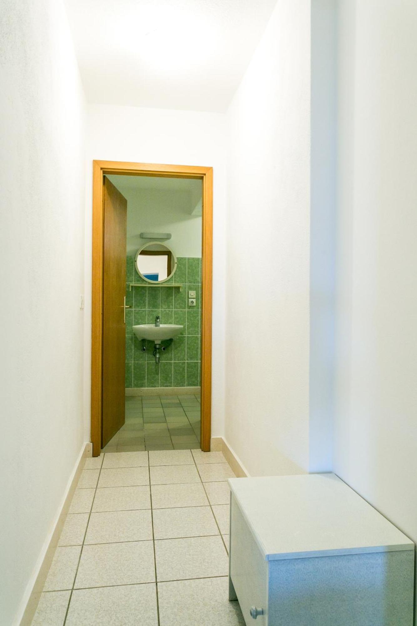 Seaside Apartments With A Swimming Pool Okrug Gornji, Ciovo - 11374 Трогір Екстер'єр фото
