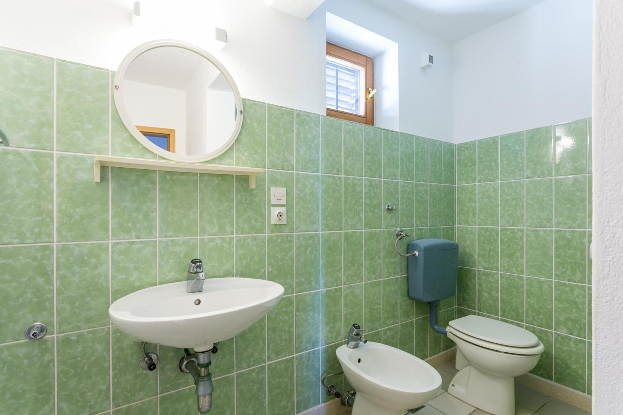 Seaside Apartments With A Swimming Pool Okrug Gornji, Ciovo - 11374 Трогір Номер фото